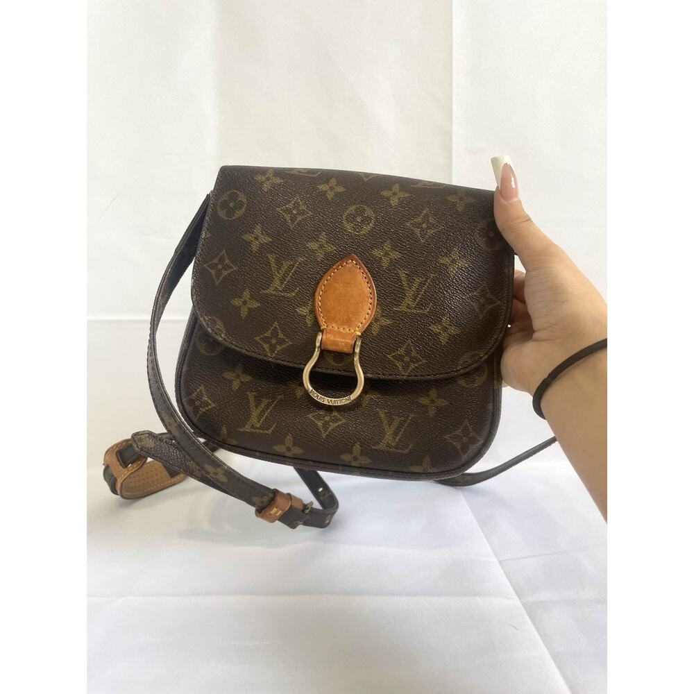 Louis Vuitton Leather Monogram Saint Cloud Crossbody Purse MI884 Auth LV